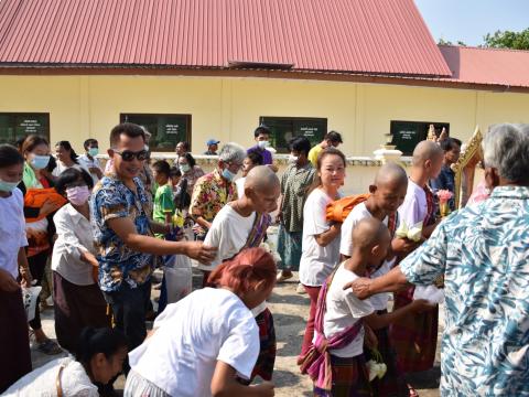 โครงการบรรพาสามเณรภาคฤดูร้อนเฉลิมพระเกียรติ สมเด็จพระกนิษฐาธิราชเจ้า กรมสมเด็จพระเทพรัตนราชสุดา เจ้าฟ้ามหาจักรีสิรินธรฯ วันที่ 4 เมษายน 2566 ณ วัดสว่างอารมณ์ บ้านหนองเฒ่ากา