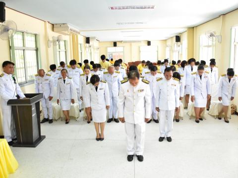 พิธีรับพระราชทานพระบรมฉายาลักษณ์ พระบาทสมเด็จพระเจ้าอยู่หัว และสมเด็จพระนางเจ้า ฯ พระบรมราชินี