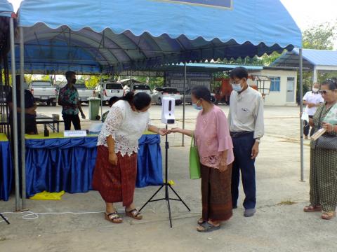 โครงการอบรมและส่งเสริมผู้สูงวัยใส่ใขสุขภาพ วันที่ 8 เมษายน 2564