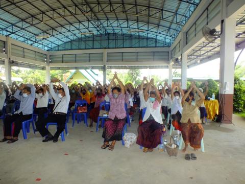 โครงการอบรมและส่งเสริมผู้สูงวัยใส่ใจสุขภาพ ประจำปีงบประมาณ 2565 วันที่ 17 มิถุนายน 2565 ณ หอประชุมองค์การบริหารส่วนตำบลโคกสะอาด