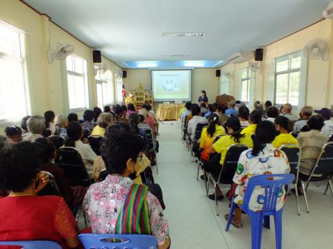 ​โครงการโรงเรียนผู้สูงอายุ สังคมสูงวัย ใส่ใจสุขภาพ วันที่ 1 กรกฎาคม 2565​ ณ​ หอประชุม​องค์การ​บริหาร​ส่วน​ตำบล​โคก​สะอาด (สัปดาห์ที่2)